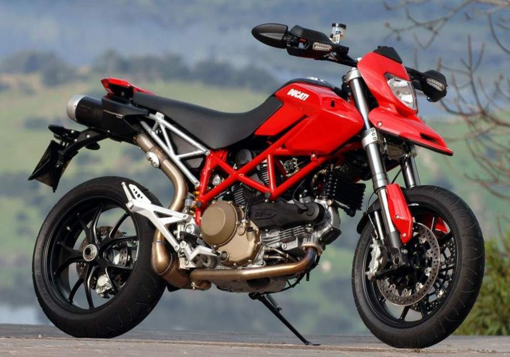 Spotted “New” Ducati Hypermotard: With Uber Looks DUCATI-Hypermotard