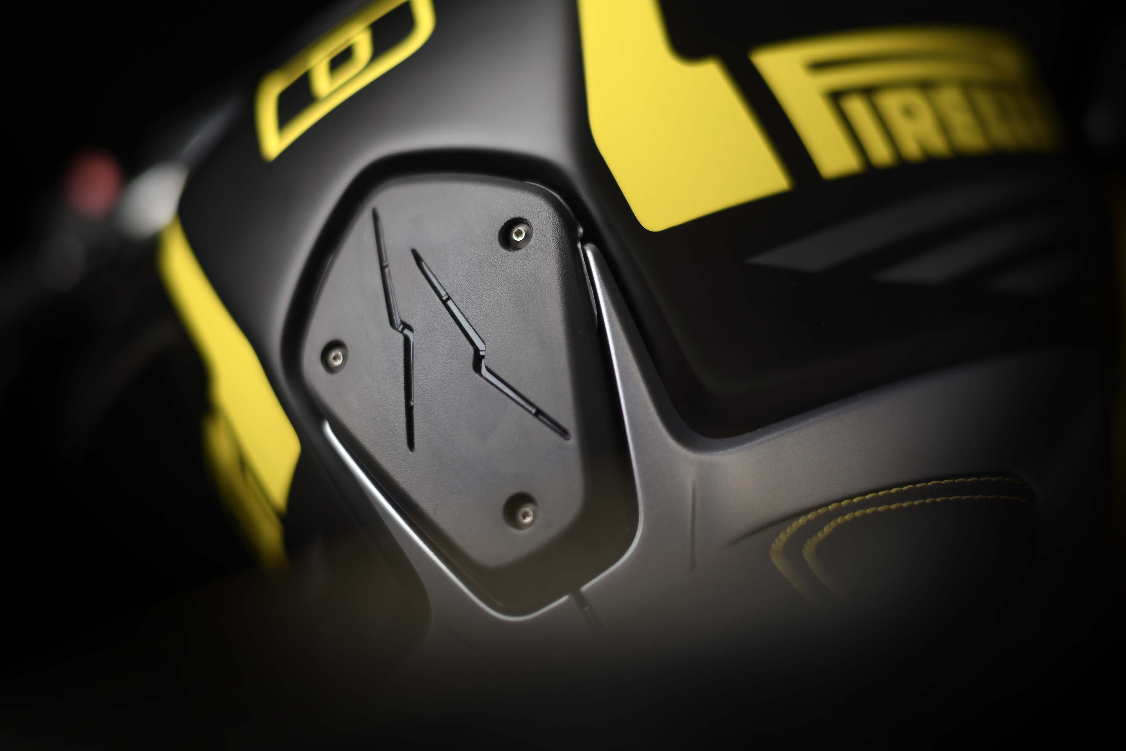 MV-Agusta-Dragster-800-RR-Pirelli-02