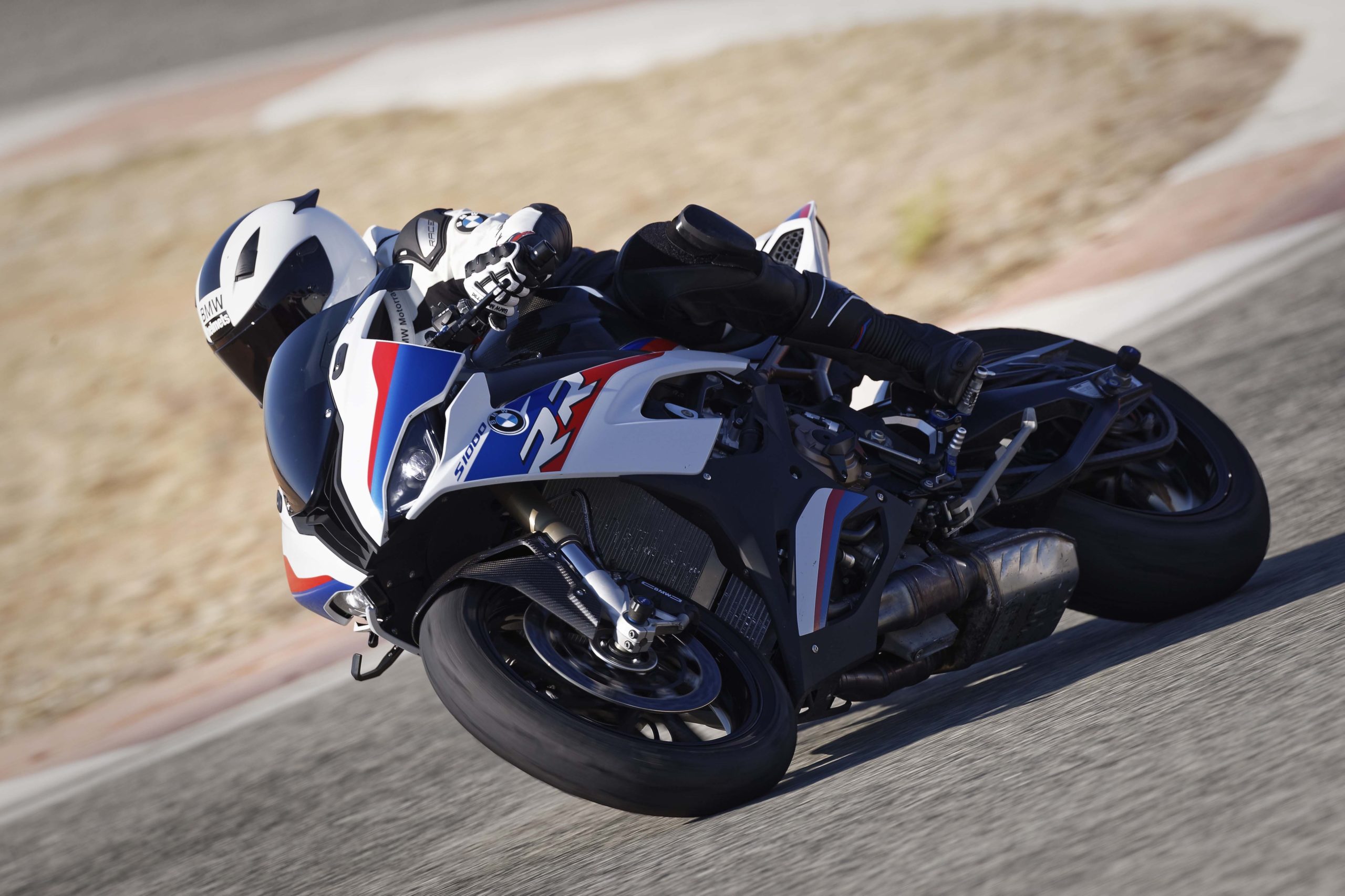 News : BMW unveils new S1000RR in India with a price tag of INR 18.50 Lakhs (ex-showroom)