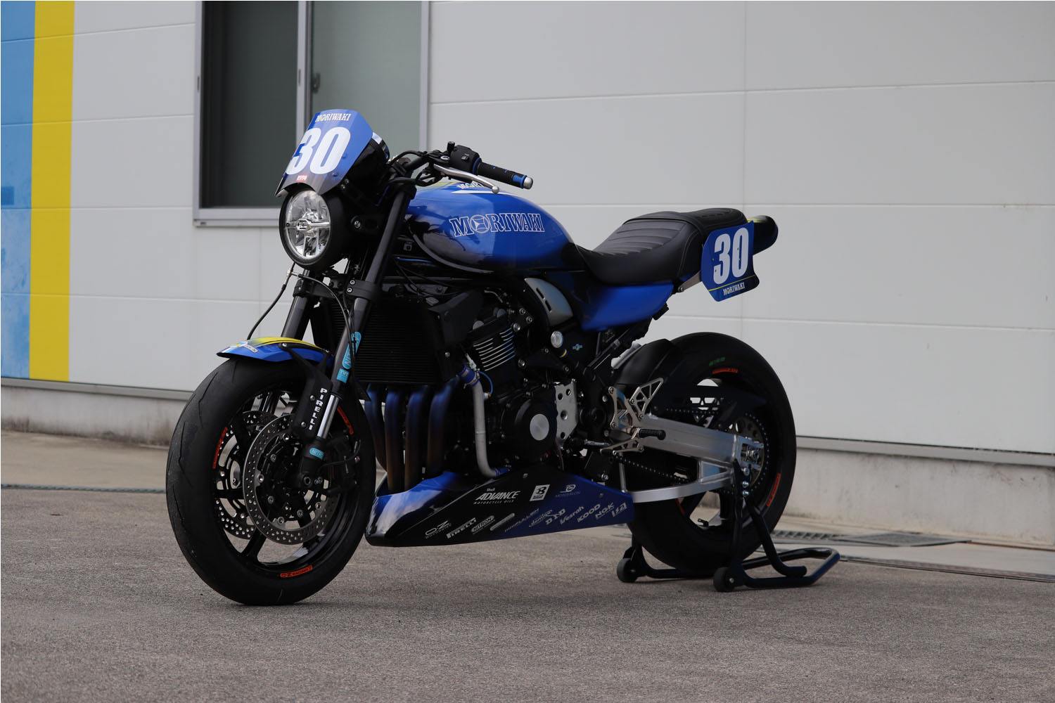 Moriwaki brings another custom element Moriwaki-Kawasaki-Z900RS-Custom-10