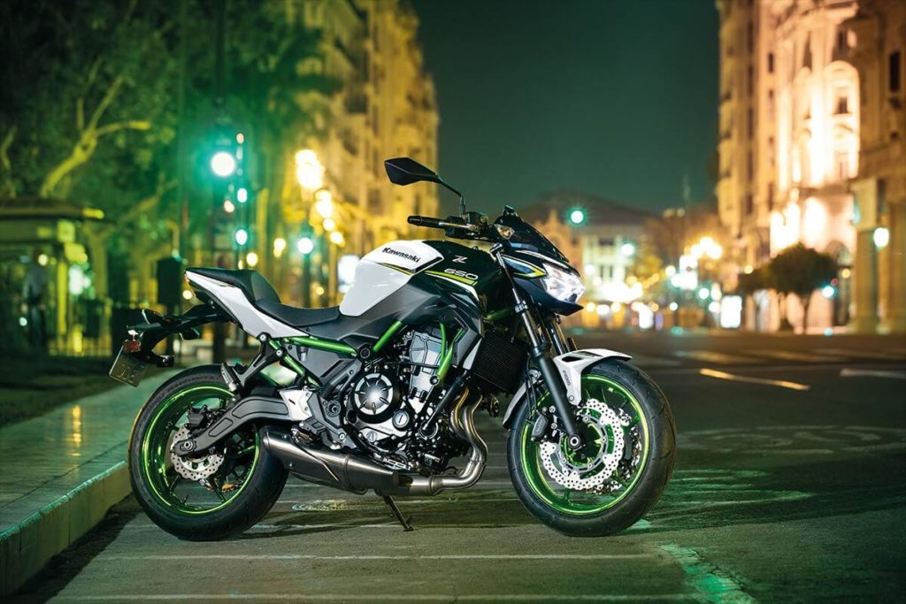 2021-kawasaki-Z650-14