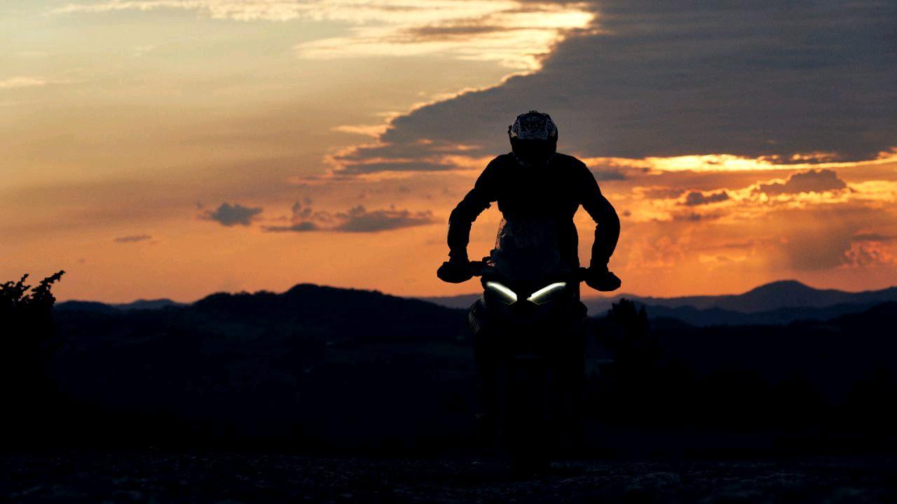 2021-Ducati-Multistrada-V4 (1)