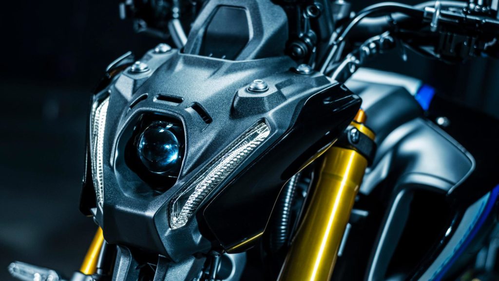 2021-Yamaha-MT09DX-EU-Detail-008-03