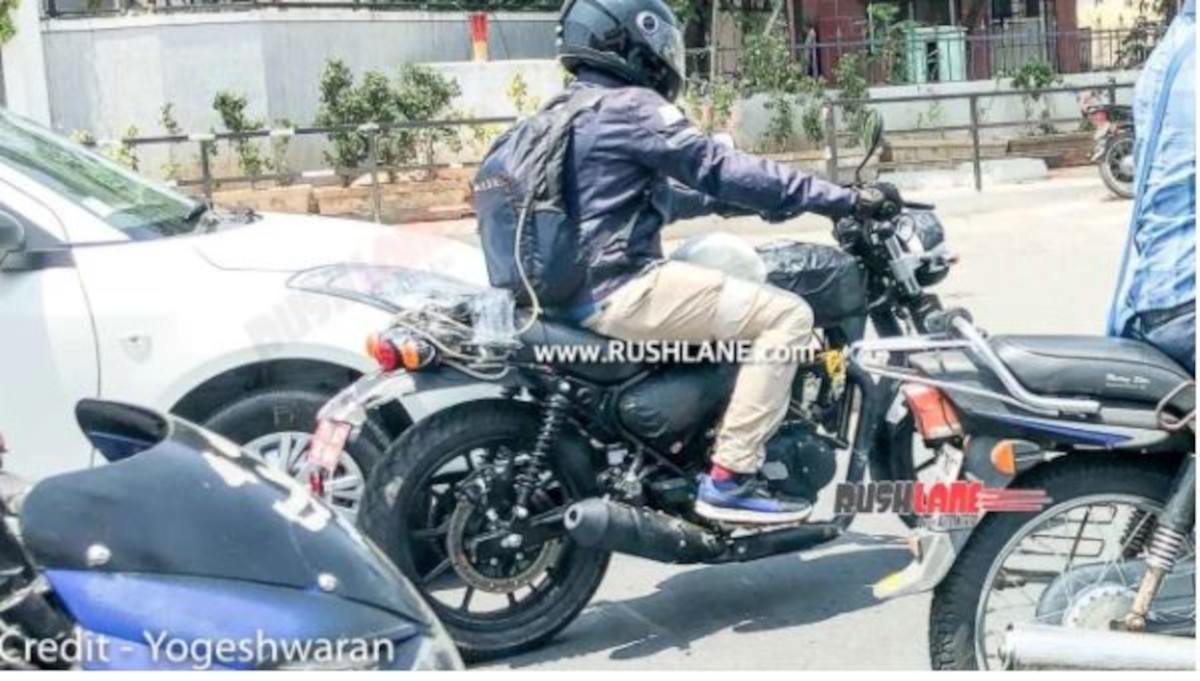 Royal Enfield Hunter spotted in the traffic Cover-Royal Enfield Hunter