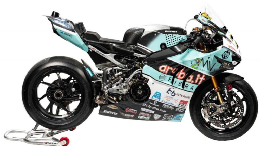 Cover-WSBK-Chaz-Davies-GoEleven-3