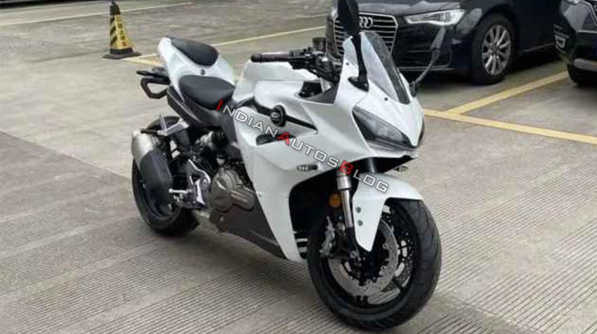 500cc-benelli-sportbike-qjmotor-race