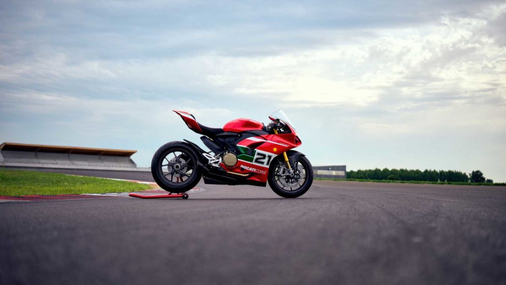 ducati-panigale-v2-bayliss-1st-championship-20th-anniversary-edition-16