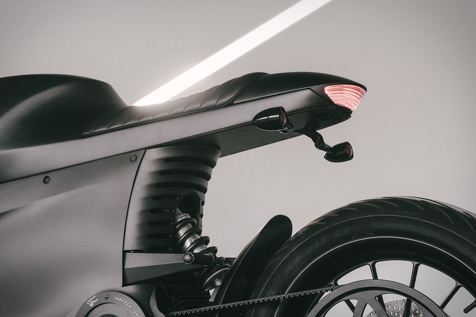 tarform-uncrate-motorcycle-5-thumb-960xauto-133695