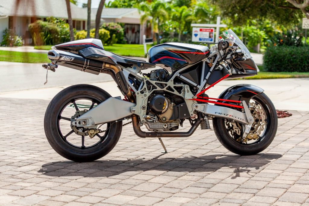 2008_vyrus_985_c3_4v_163224531506ef3cd0e6e04e50c2008_vyrus_985_c3_4v_1630510954ef66e7dff9f98764da7f1900e8