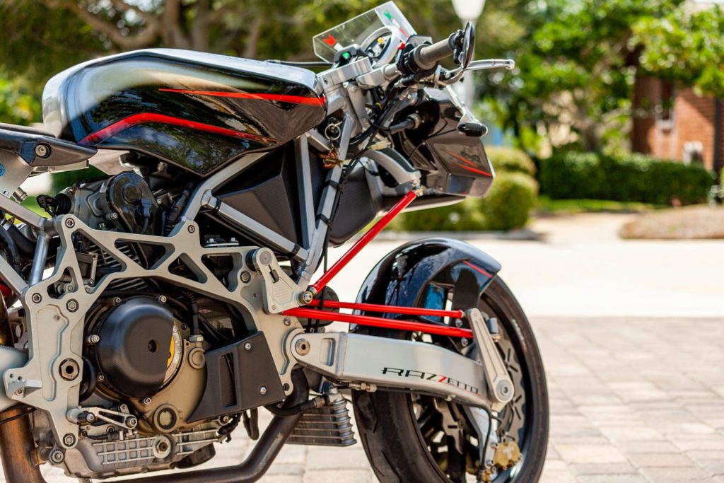 2008_vyrus_985_c3_4v_163224531506ef3cd0e6e04e50c2008_vyrus_985_c3_4v_1630510954ef66e7dff9f98764da7f1900e8