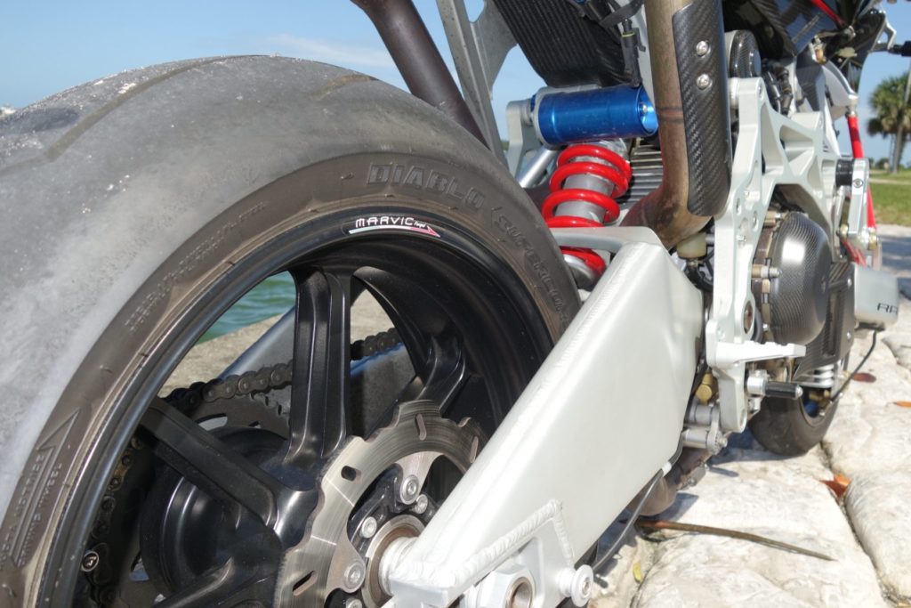 2008_vyrus_985_c3_4v_163224531506ef3cd0e6e04e50c2008_vyrus_985_c3_4v_1630510954ef66e7dff9f98764da7f1900e8