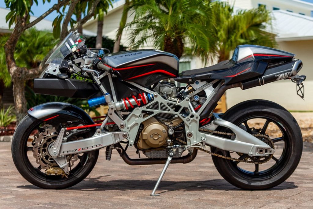 2008_vyrus_985_c3_4v_163224531506ef3cd0e6e04e50c2008_vyrus_985_c3_4v_1630510954ef66e7dff9f98764da7f1900e8