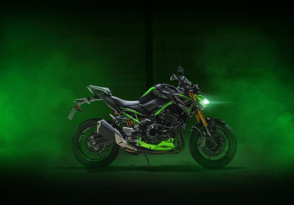 2022-Kawasaki-Z900-SE-9