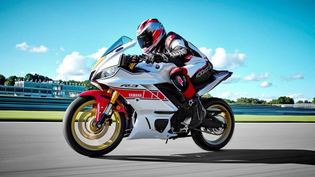 2022-yamaha-yzf-r1-world-gp-60th-anniversary-edition