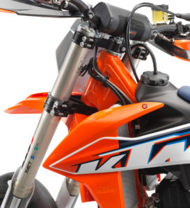 2022 KTM 450 SMR (1)