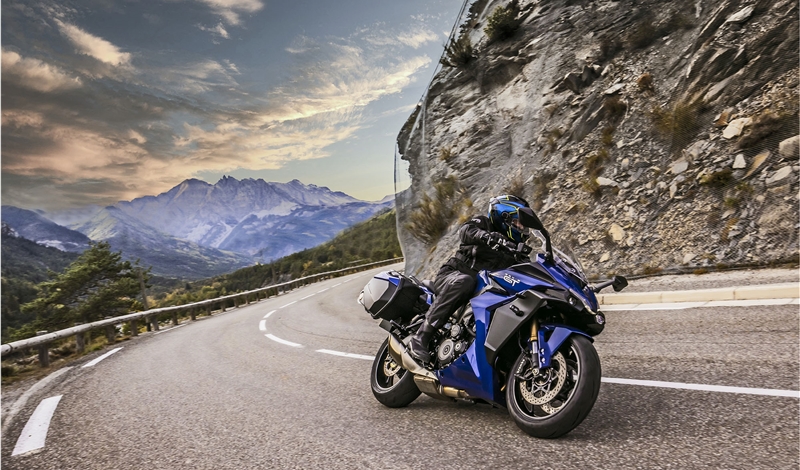 Cover-Suzuki_NUOVA_GSX-S1000GT_06_GSXS1000GT-45056-800x470