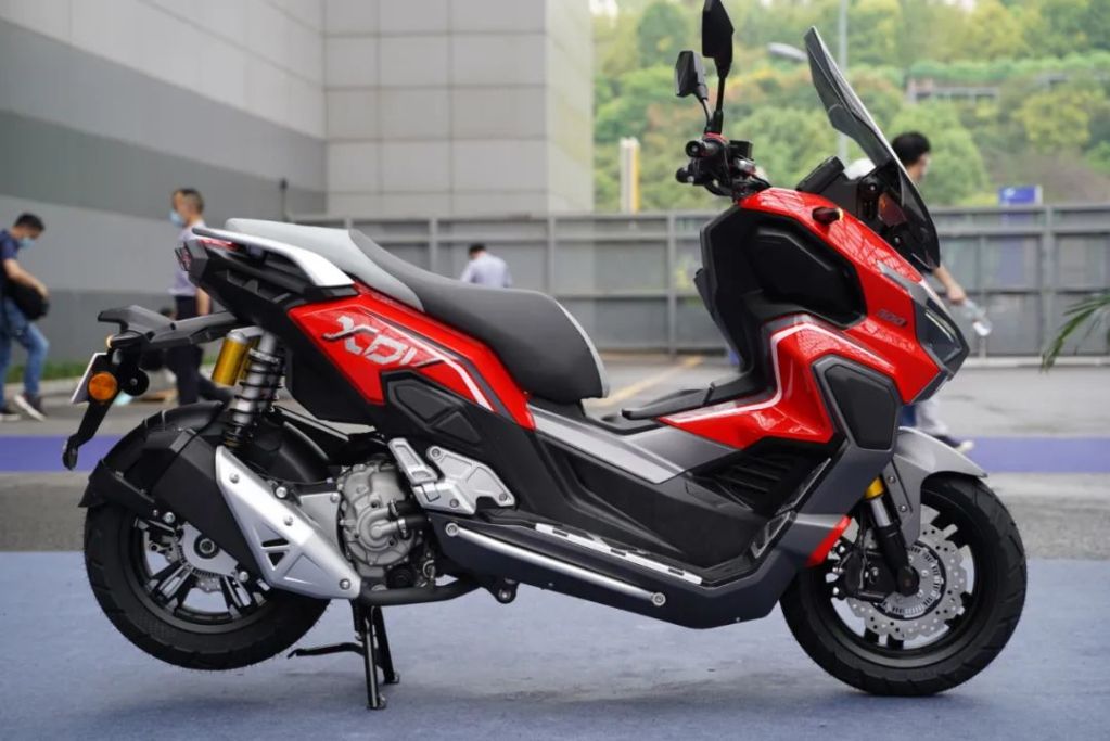 Cover-XDV300i-2022-Longjia-1