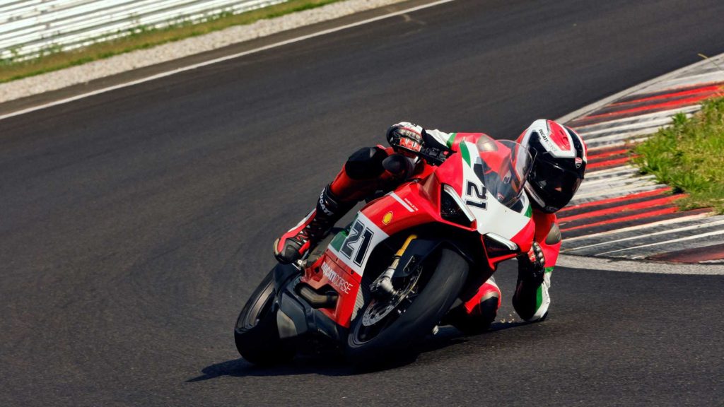 ducati-panigale-v2-bayliss-1st-championship-20th-anniversary-edition-20