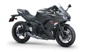 kawasaki-ninja-650-pearl-robotic-white-metallic-carbon-gray-2022-1