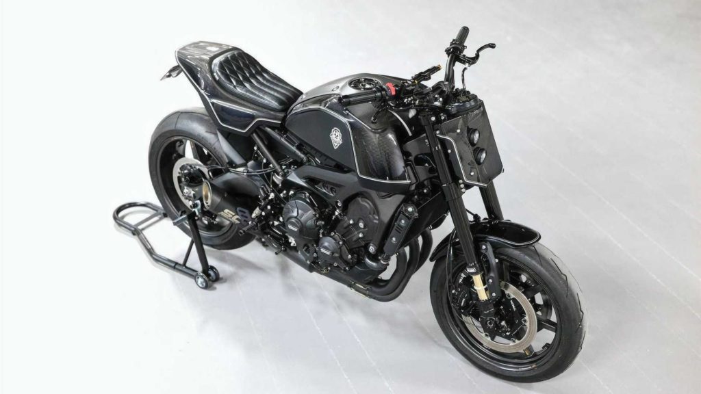 rough-crafts-x-yamaha-xsr900-faster-track-1