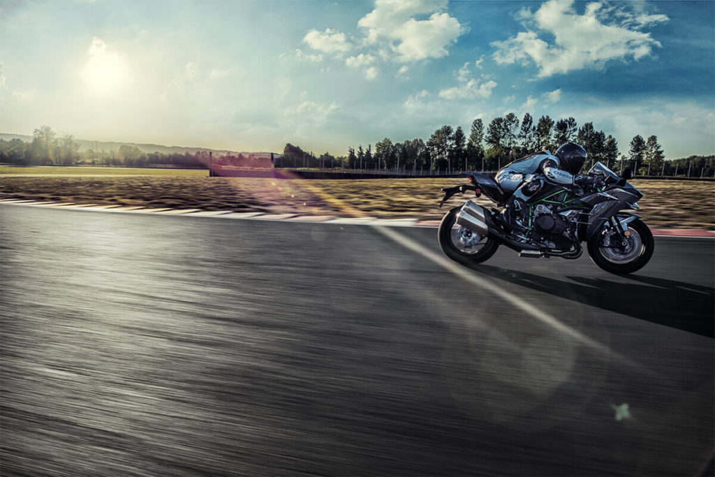 2022-Kawasaki-Ninja-H2