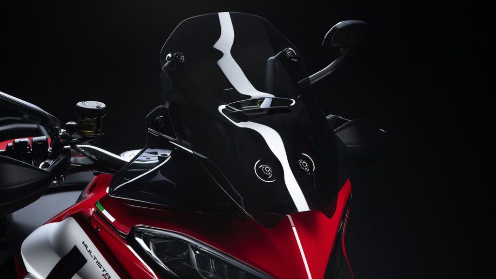 Cover-Ducati-Multistrada-V4-Pikes-Peak-2021-