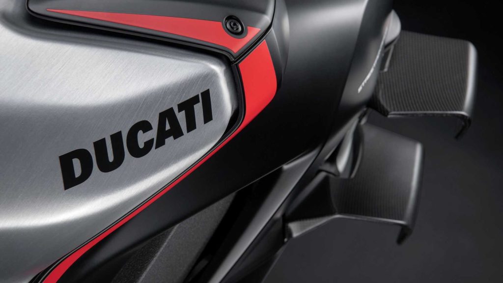2022-ducati-streetfighter-v4-sp