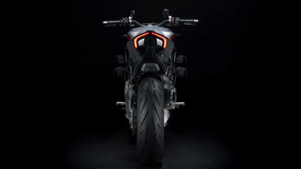 2022-ducati-streetfighter-v4-sp