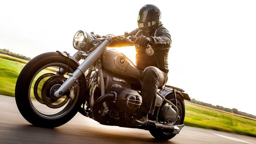 Cover-BMW-R-18-Sapka-Custom-Hungary