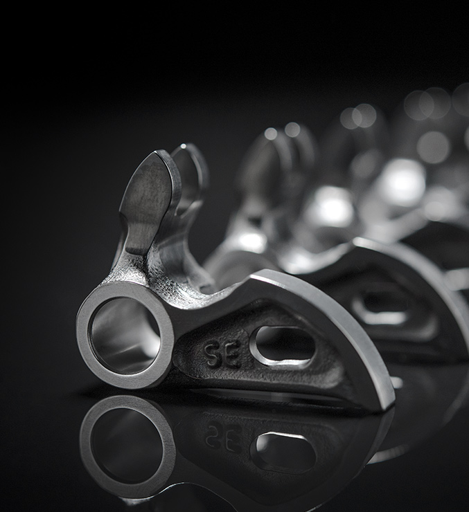 D16Stradale-Carousel-Desmo-677x740