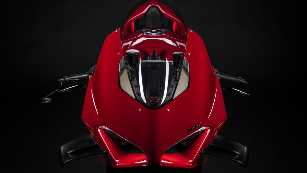 Panigale-MY22-Accessoriate-01-Gallery-1920x1080