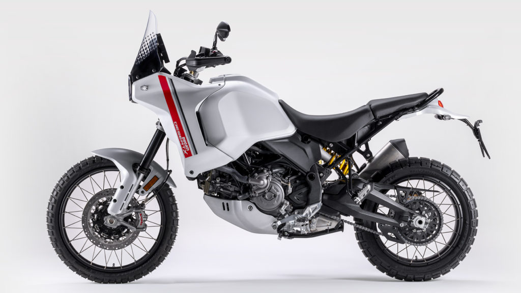 Ducati-DesertX-MY22-01-Overview-Gallery-1920x1080
