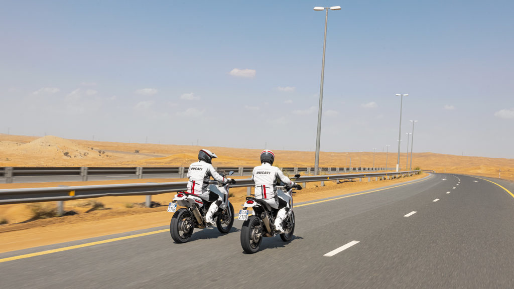 Ducati-DesertX-MY22-01-Overview-Gallery-1920x1080