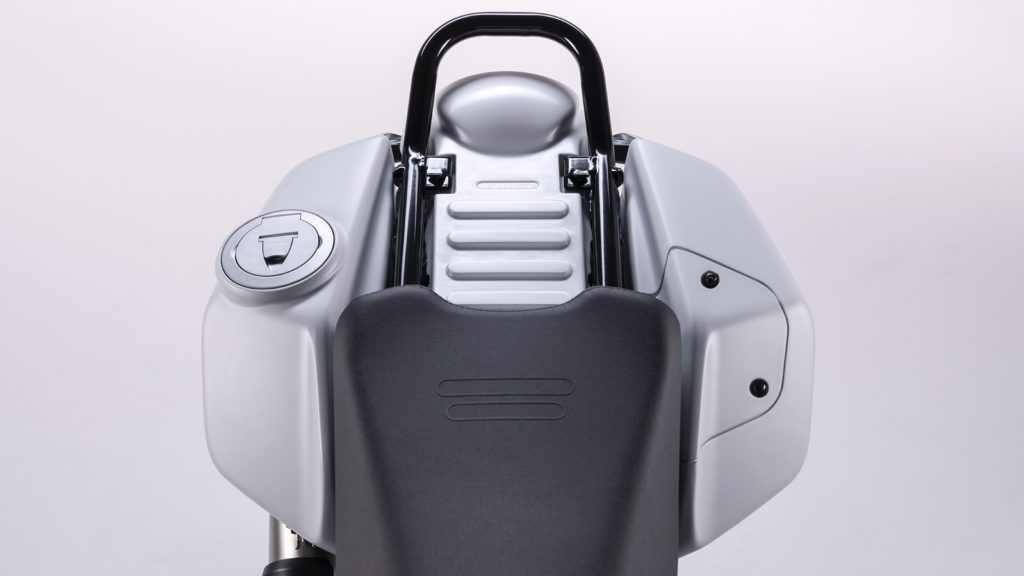 Ducati-DesertX-MY22-01-Overview-Gallery-1920x1080