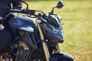 2022-cb500f-abs-gallery-01-2400xauto