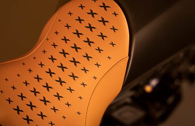 XDiavel-nera-01-slider-card-02-625x405