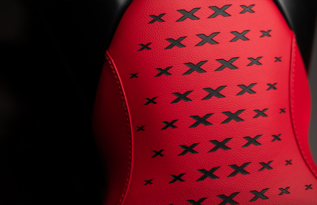 XDiavel-nera-01-slider-card-02-625x405