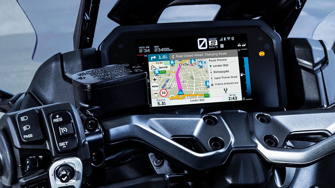 2022-Yamaha-TMax-TechMax