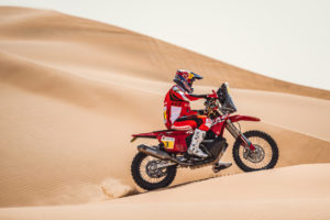 32999_sam-sunderland_Abu_Dhabi_Desert_Challenge_2022_0223