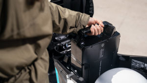 yamaha-neos-electric-scooter-2022-6