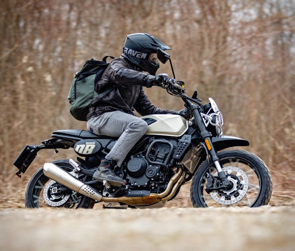 cover-brixton-crossfire-500-xc-2-scrambler-10