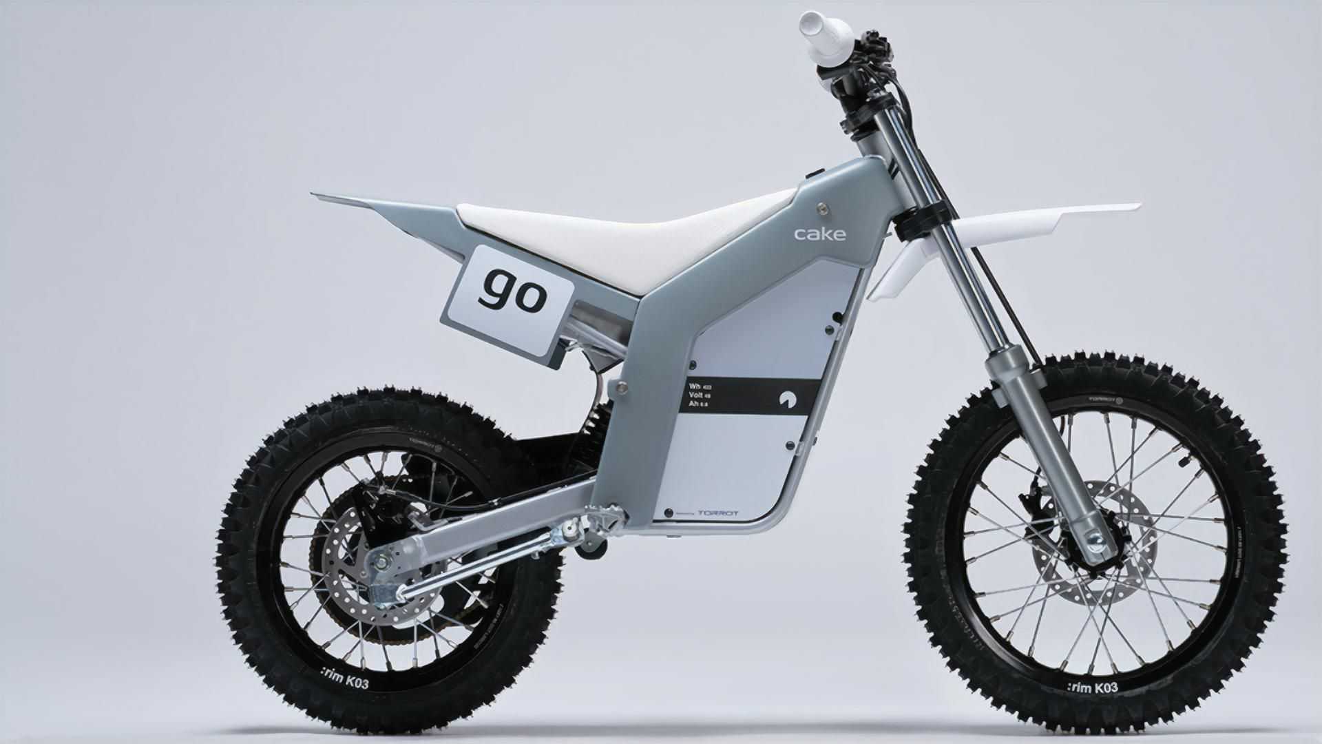 hero_kidsbike_firstpage-2048x1208