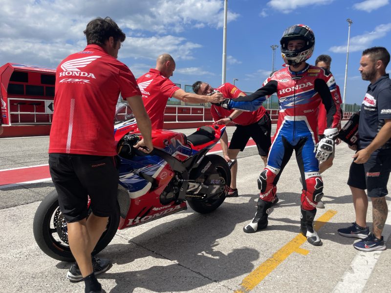 Cover-WSBK-HRC-Iker-Lecuona-2