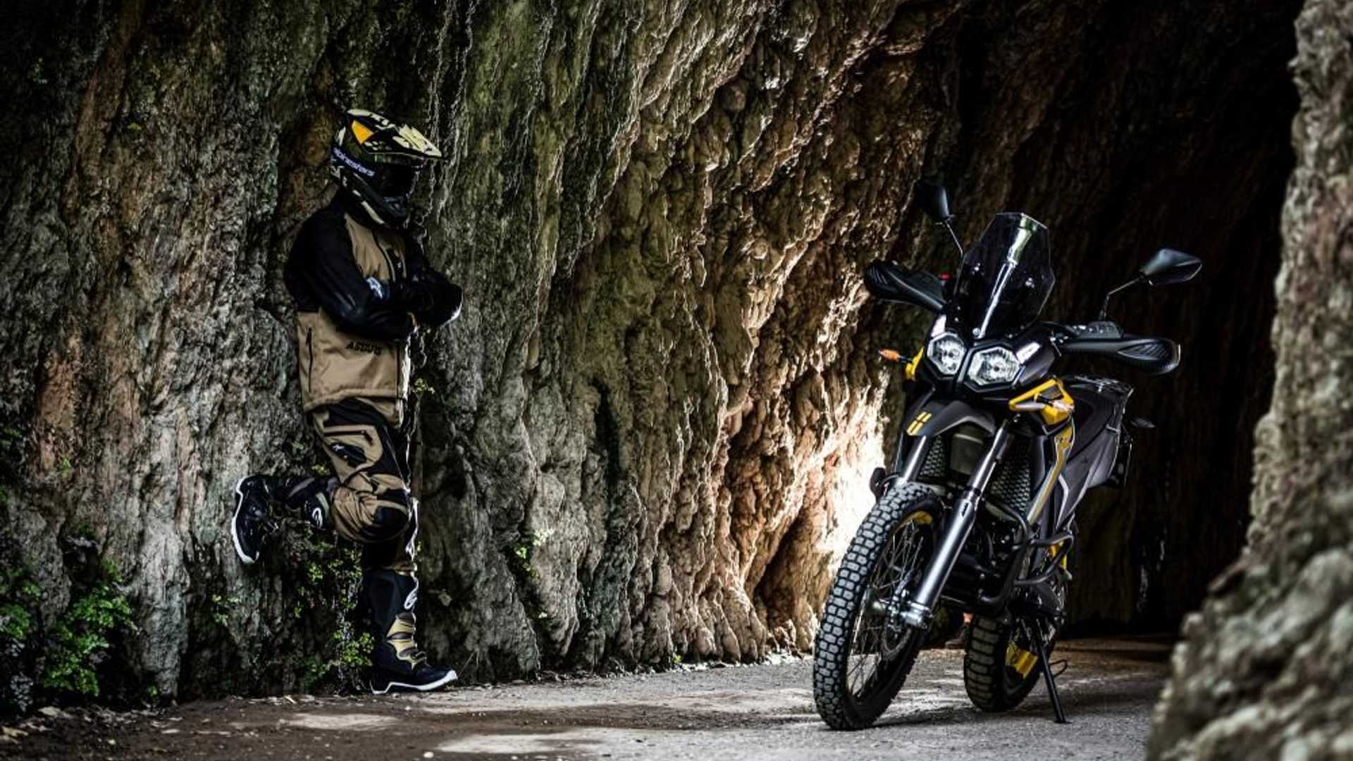 voge-valico-300-rally-launch-4