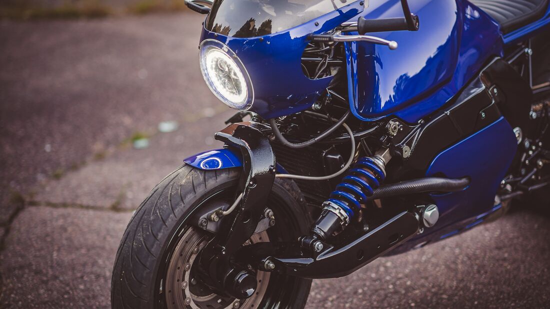 Yamaha-GTS-1000-Cafe-Racer-custom-Aki-Suokas