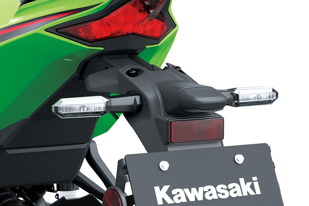 2023-Kawasaki-ZX-25RR-ZX-25R-16