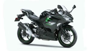 2023-Kawasaki-Ninja-400-3