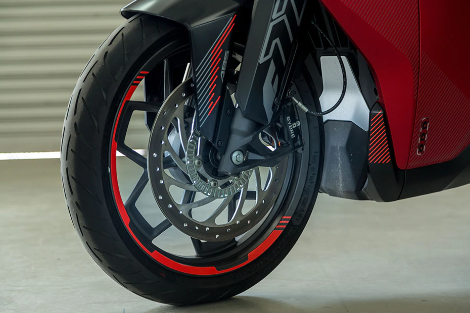 the-ultraviolette-f77-electric-motorcycle-1