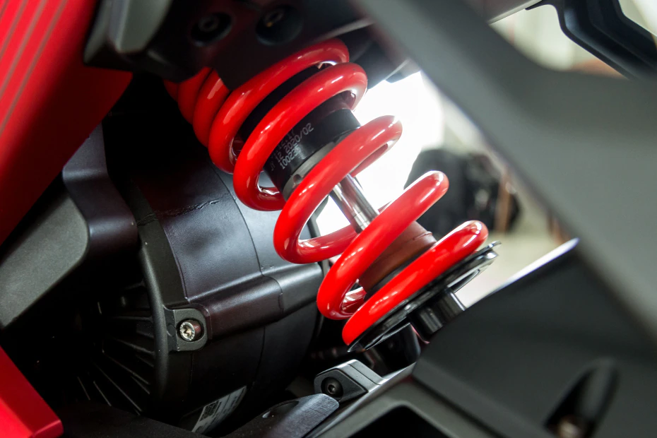 the-ultraviolette-f77-electric-motorcycle-1