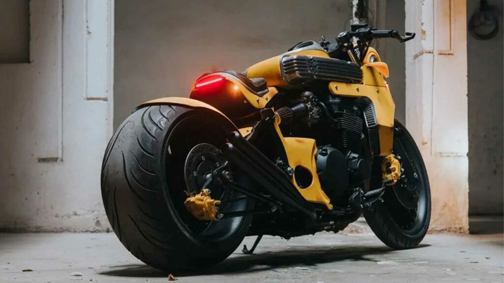 rh-customs-bumblebee-honda-x4-2